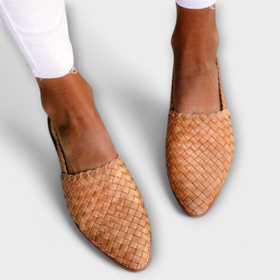 Luisa – Moccasins