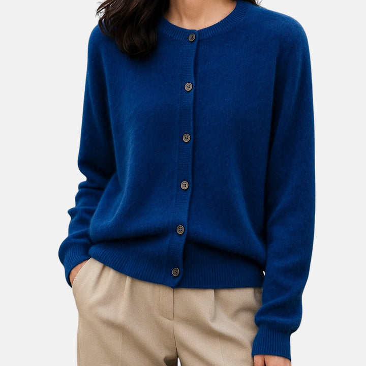 Nivola™ | Pull Boutonné Doux et Élégant