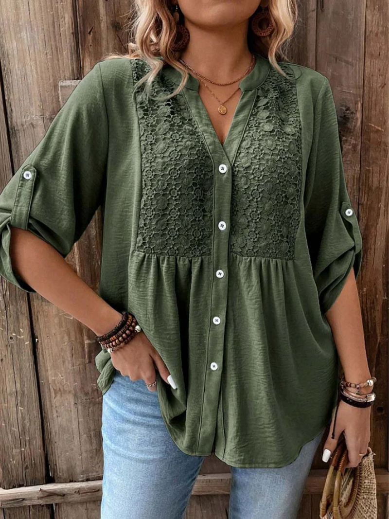 Noor – Blouse avec décolleté en V et boutons