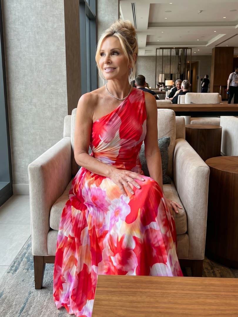 Taya | Figure Skimming Midi Dress