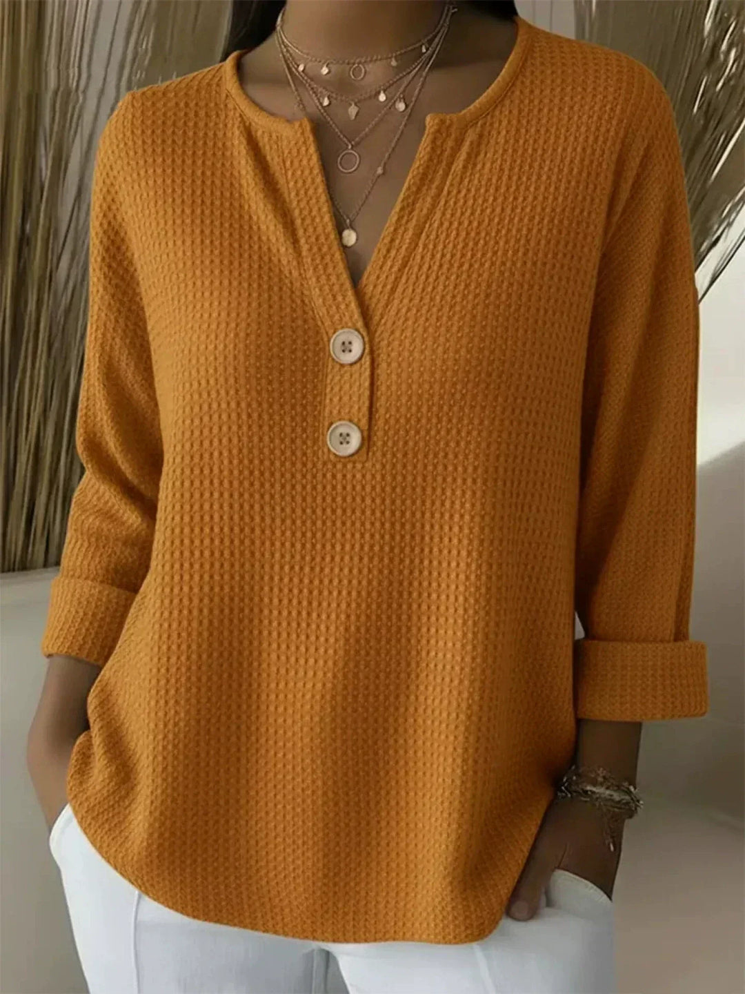 Lucía | Textured Henley Top