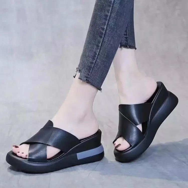 BRIELLE – PLATFORM SLIDES