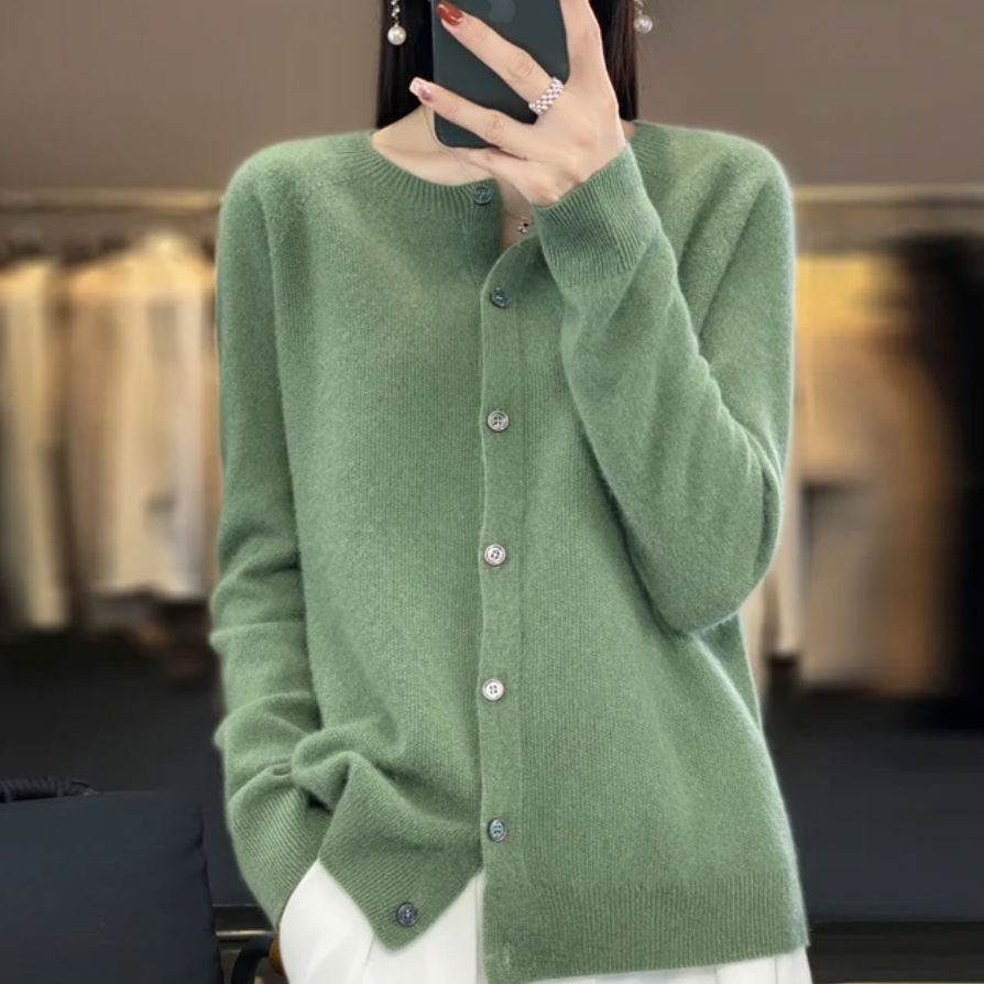 ANGELICA | Cardigan doux avec boutons