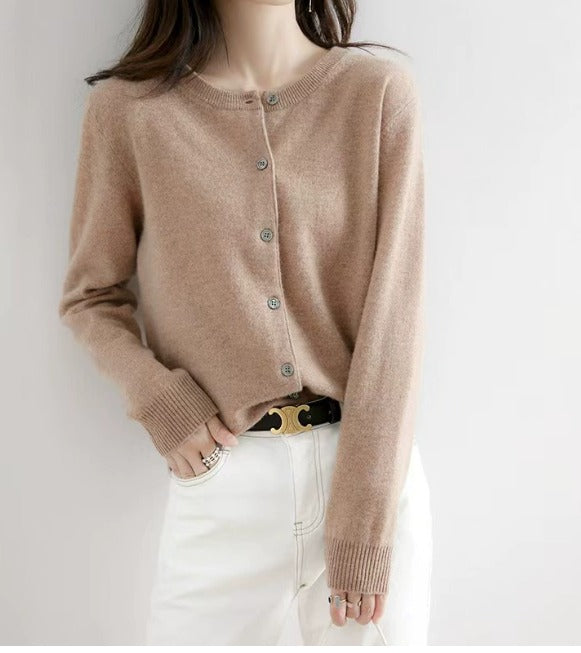 Nivola™ | Pull Boutonné Doux et Élégant