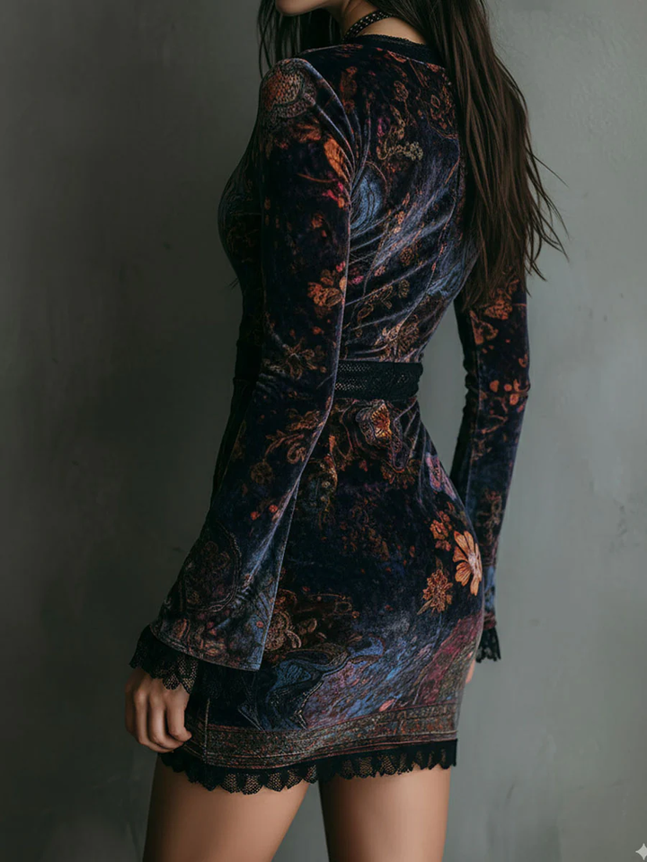 Robe Mini Slim-Fit en Velours à Imprimé Floral et Détails en Dentelle au Col V