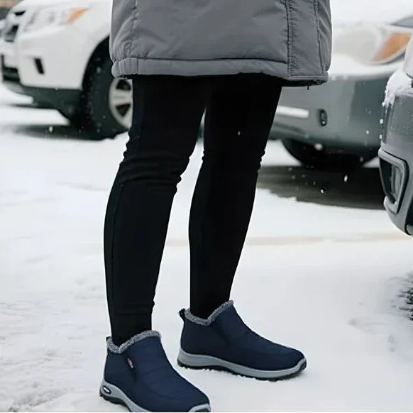 Elvy quilted slip-on ankle boots in Blue
