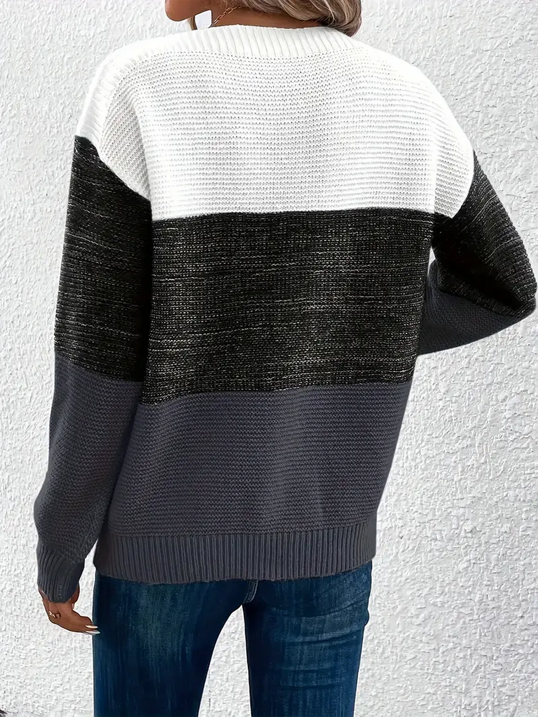 Isla colour-block crew neck jumper in Charcoal