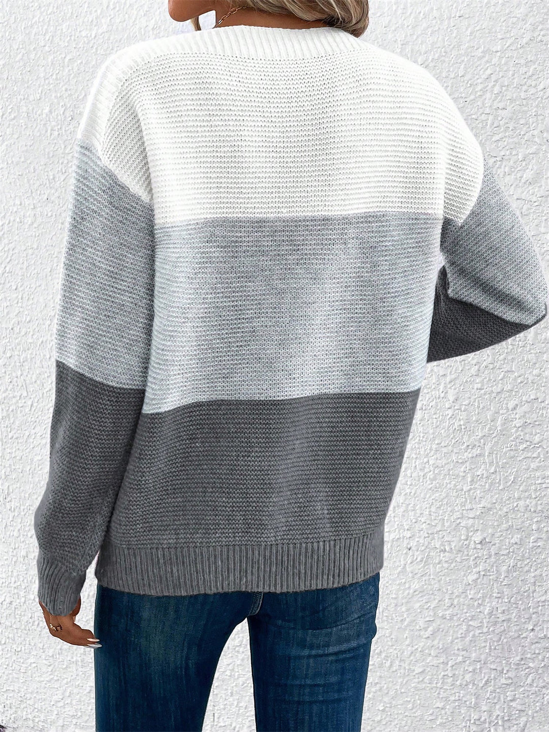 Isla colour-block crew neck jumper in Grey
