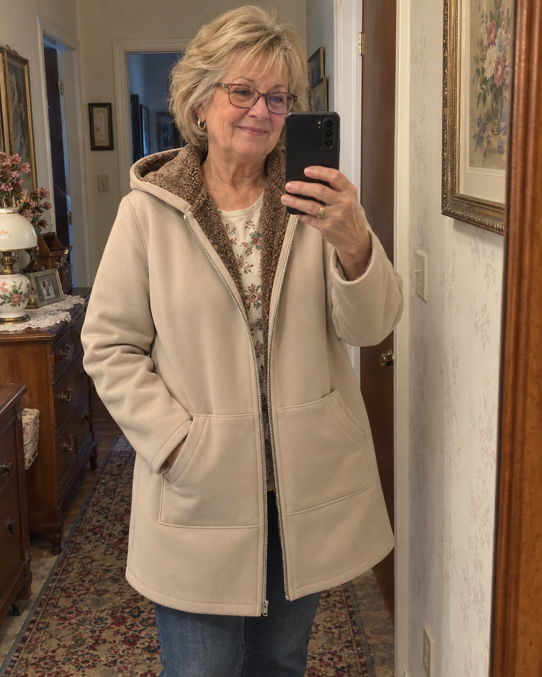 Josefin sherpa-lined hooded coat in Beige