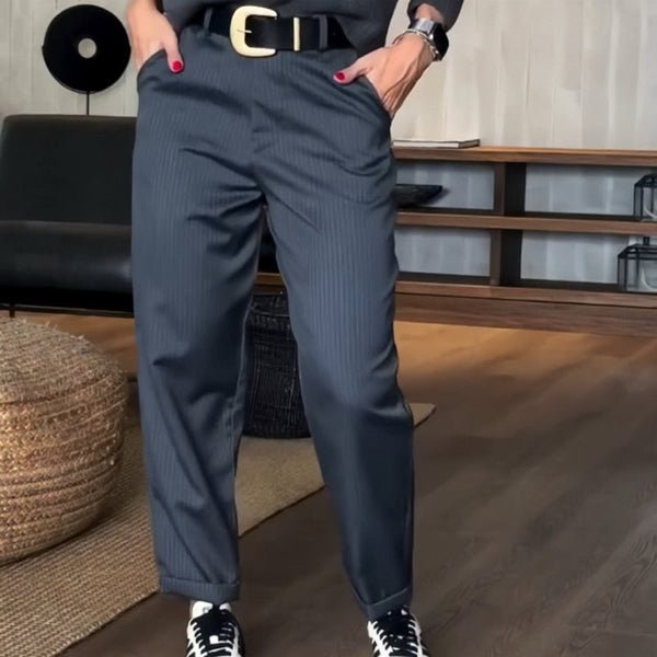 Mathilda | Pantalon élégant à rayures flatteur pour la silhouette