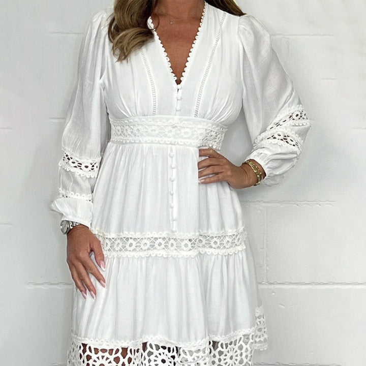 CELINA | Robe vintage en dentelle à col en V